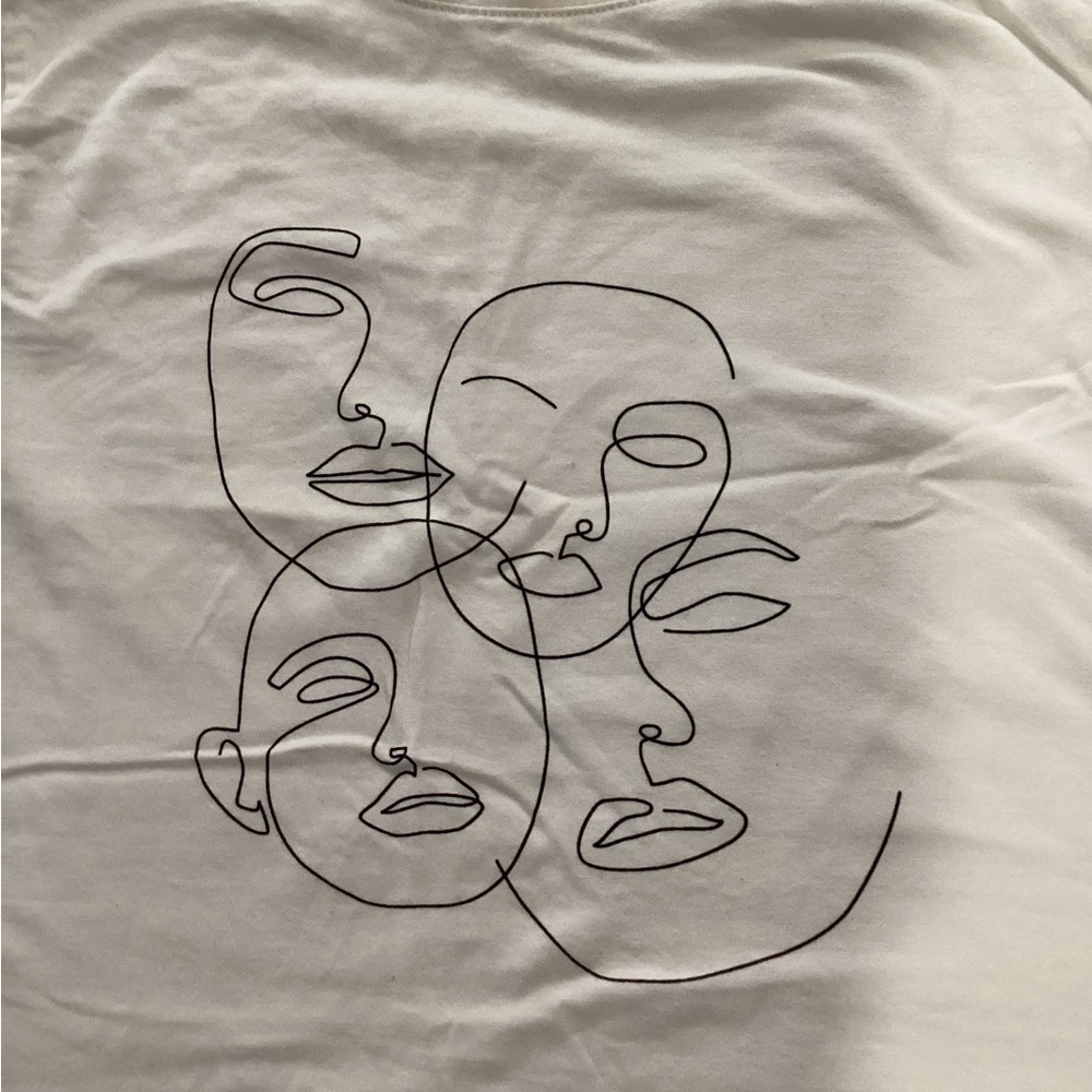 Old Sokol Contemporary Line Art Short Sleeve Tee size medium #hp